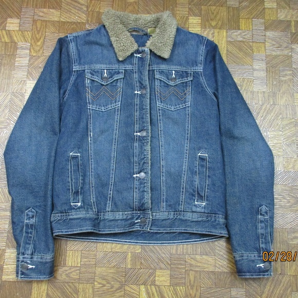 0 Jackets & Blazers - Vintage Wrangler Denim Sherpa Trucker Size Small
